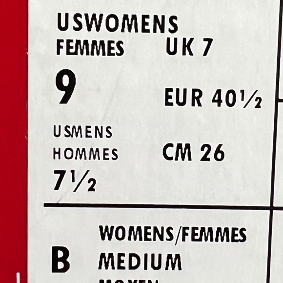 NWT New Balance 520 Women’s Shoes - Picture 8 of 8